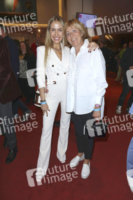 Musicalpremiere 'Mamma Mia!' in Hamburg