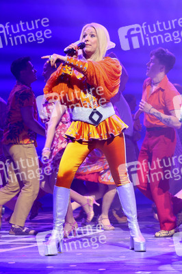 Musicalpremiere 'Mamma Mia!' in Hamburg
