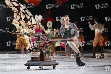 Eisrevue-Premiere 'Holiday on Ice - A New Day' in Erfurt