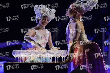 Eisrevue-Premiere 'Holiday on Ice - A New Day' in Erfurt