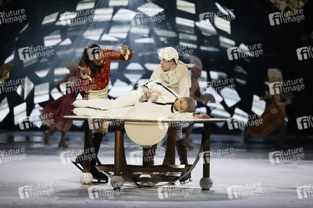 Eisrevue-Premiere 'Holiday on Ice - A New Day' in Erfurt