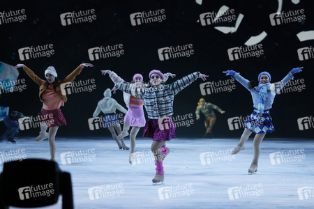 Eisrevue-Premiere 'Holiday on Ice - A New Day' in Erfurt