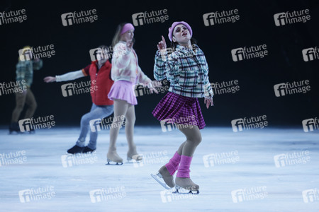 Eisrevue-Premiere 'Holiday on Ice - A New Day' in Erfurt