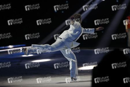 Eisrevue-Premiere 'Holiday on Ice - A New Day' in Erfurt