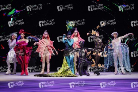 Eisrevue-Premiere 'Holiday on Ice - A New Day' in Erfurt