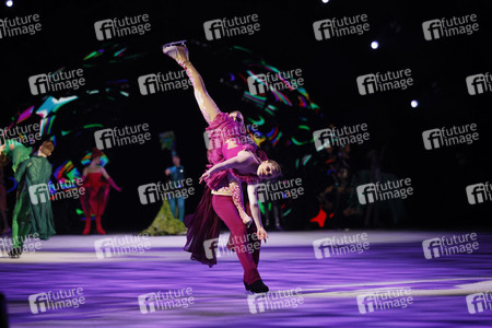 Eisrevue-Premiere 'Holiday on Ice - A New Day' in Erfurt