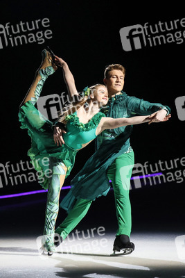 Eisrevue-Premiere 'Holiday on Ice - A New Day' in Erfurt