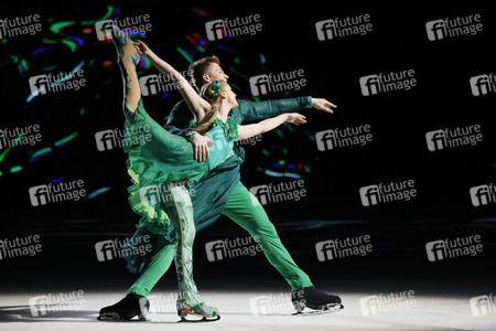 Eisrevue-Premiere 'Holiday on Ice - A New Day' in Erfurt