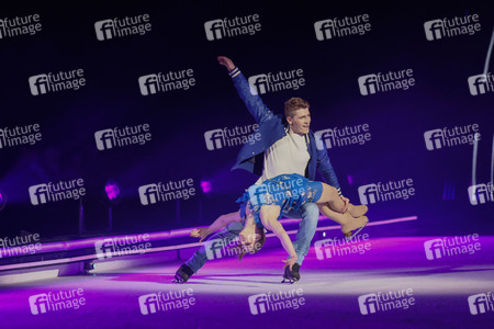 Eisrevue-Premiere 'Holiday on Ice - A New Day' in Erfurt
