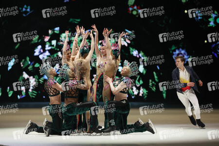 Eisrevue-Premiere 'Holiday on Ice - A New Day' in Erfurt
