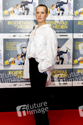 Premiere 'Irgendwas mit Medien' in Weimar