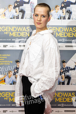 Premiere 'Irgendwas mit Medien' in Weimar