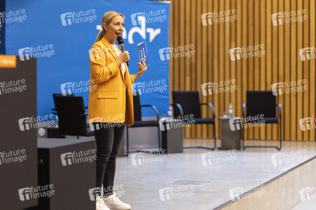 Premiere 'Irgendwas mit Medien' in Weimar