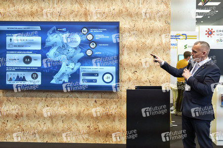 Ukrainische Delegation aus Mykolajiw auf der Hannover Messe 2023