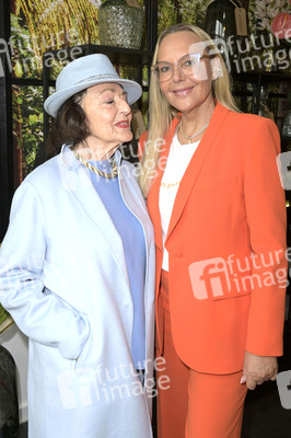 Launch von Natascha Ochsenknechts Vasenkollektion 'Color Your Life' in Berlin