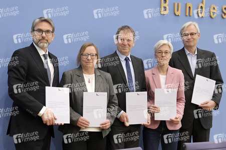 Bundespressekonferenz Prüfbericht zur Berechnung der deutschen Treibhausgasemissionen in Berlin