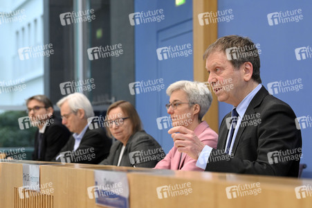 Bundespressekonferenz Prüfbericht zur Berechnung der deutschen Treibhausgasemissionen in Berlin