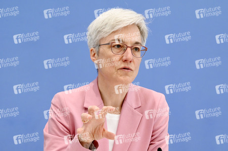 Bundespressekonferenz Prüfbericht zur Berechnung der deutschen Treibhausgasemissionen in Berlin