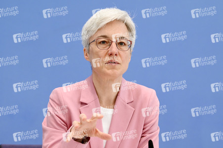 Bundespressekonferenz Prüfbericht zur Berechnung der deutschen Treibhausgasemissionen in Berlin