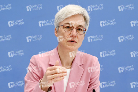Bundespressekonferenz Prüfbericht zur Berechnung der deutschen Treibhausgasemissionen in Berlin