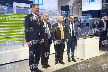 Eröffnungsrundgang auf der Hannover Messe 2023
