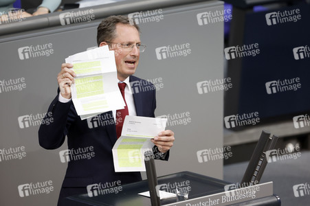 97. Sitzung des Deutschen Bundestages in Berlin
