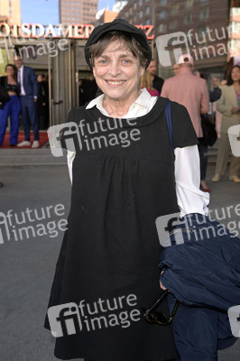 Theaterpremiere 'Stolz und Vorurteil *oder so' in Berlin
