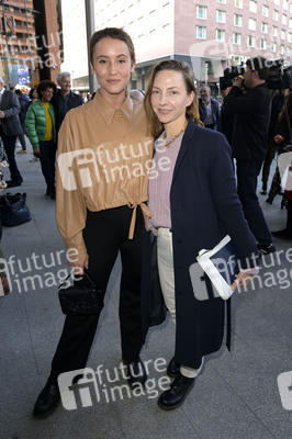 Theaterpremiere 'Stolz und Vorurteil *oder so' in Berlin