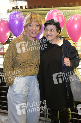 Theaterpremiere 'Stolz und Vorurteil *oder so' in Berlin