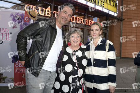 Theaterpremiere 'Stolz und Vorurteil *oder so' in Berlin