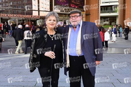 Theaterpremiere 'Stolz und Vorurteil *oder so' in Berlin