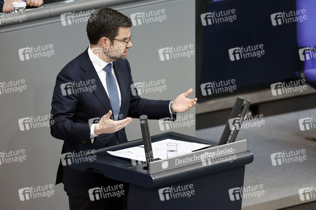 100. Sitzung des Deutschen Bundestages in Berlin