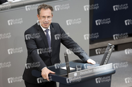 100. Sitzung des Deutschen Bundestages in Berlin
