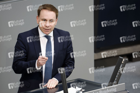 100. Sitzung des Deutschen Bundestages in Berlin