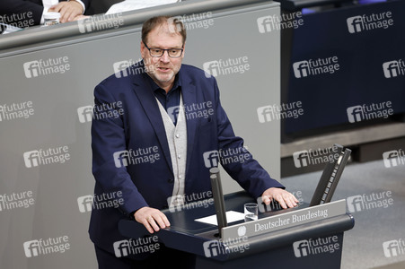 100. Sitzung des Deutschen Bundestages in Berlin