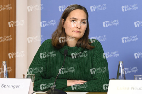 Pressekonferenz von FFF und dem DIW in Berlin