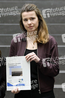 Pressekonferenz von FFF und dem DIW in Berlin