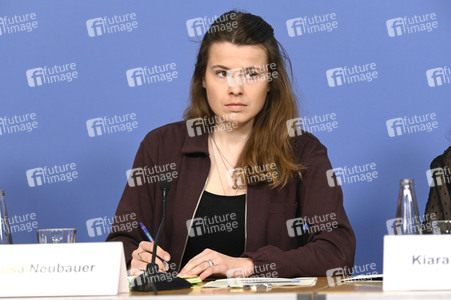 Pressekonferenz von FFF und dem DIW in Berlin