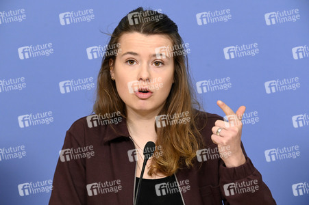 Pressekonferenz von FFF und dem DIW in Berlin