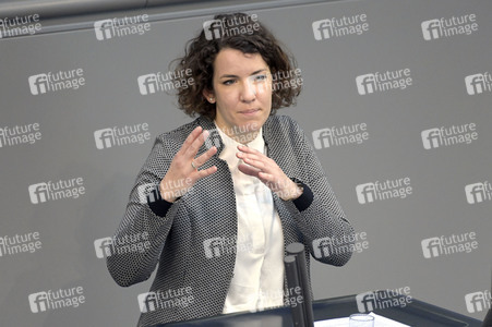 101. Sitzung des Deutschen Bundestages in Berlin