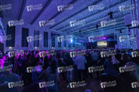 Party mit Gestört aber Geil