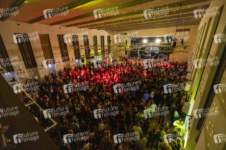Party mit Gestört aber Geil