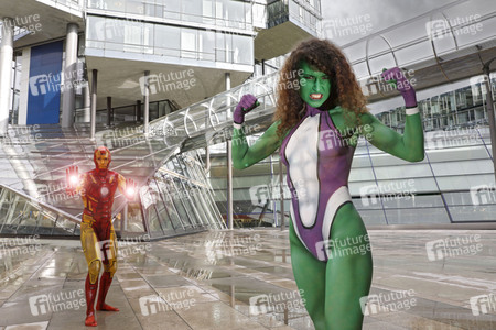 GEEK ART: She-Hulk & Iron Man Bodypainting
