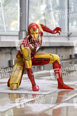 GEEK ART: She-Hulk & Iron Man Bodypainting