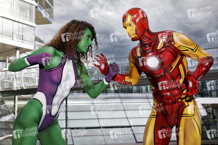 GEEK ART: She-Hulk & Iron Man Bodypainting