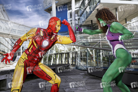 GEEK ART: She-Hulk & Iron Man Bodypainting