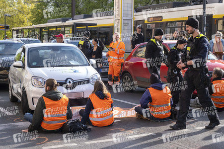 Protest der Klimaaktivisten vom Aufstand der Letzten Generation in Berlin