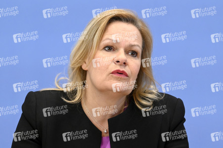 Bundespressekonferenz Fallzahlen für die Politisch Motivierte Kriminalität 2022 in Berlin
