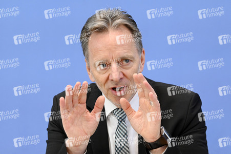 Bundespressekonferenz Fallzahlen für die Politisch Motivierte Kriminalität 2022 in Berlin