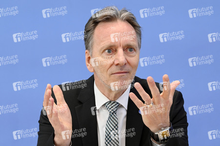 Bundespressekonferenz Fallzahlen für die Politisch Motivierte Kriminalität 2022 in Berlin